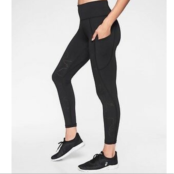 Athleta All in Reaction 7/8th black leggings - Picture 3 of 7